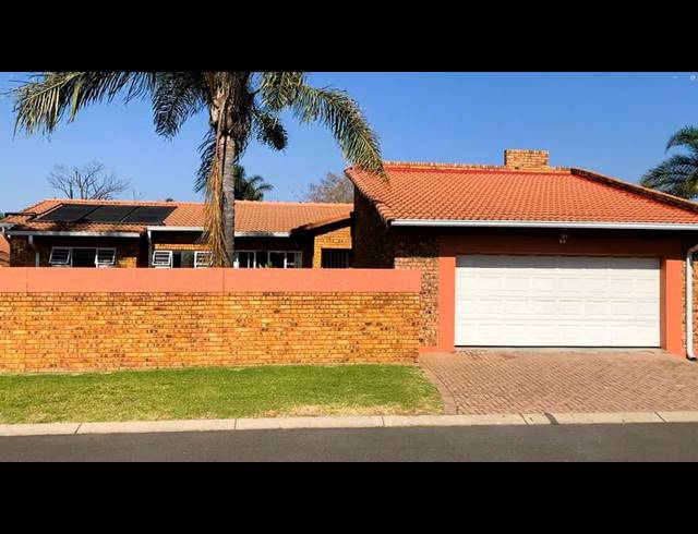 3 BEDROOM HOUSE FOR SALE IN RAVENSWOOD